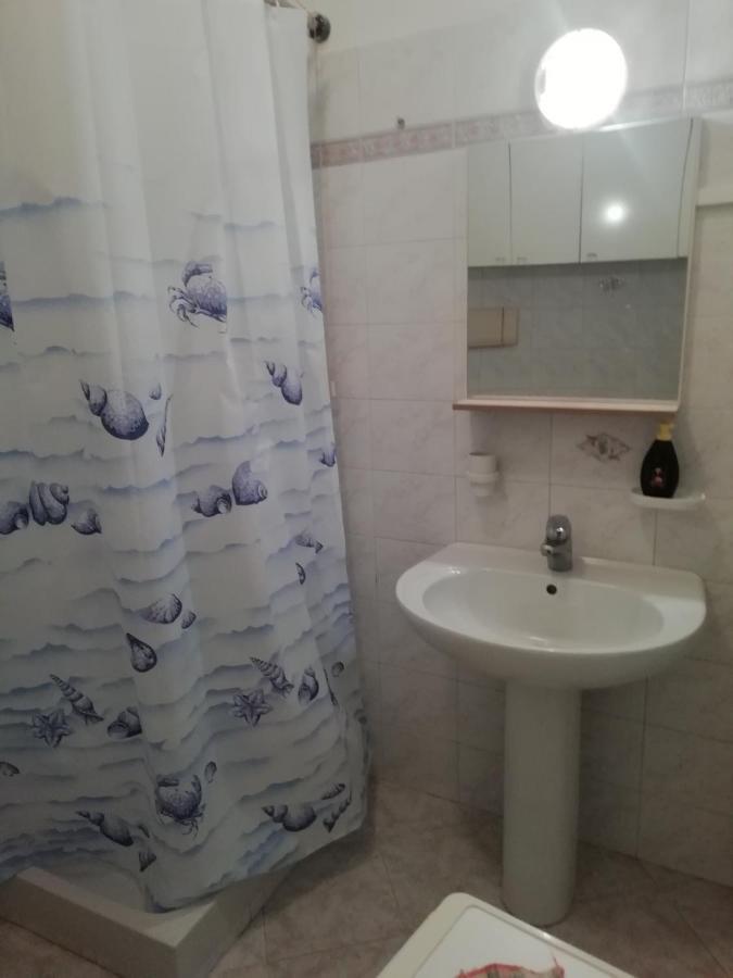 A Casa Di Nerina Apartment Sanremo Bagian luar foto